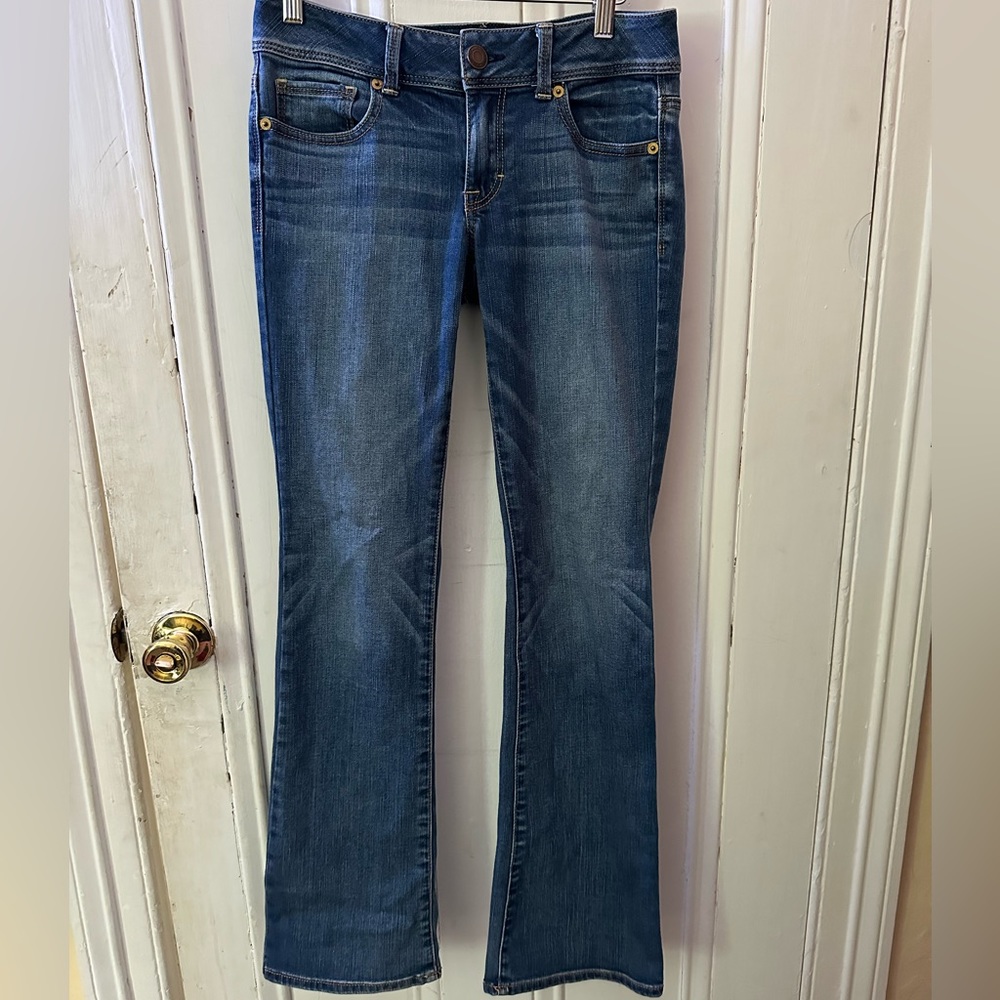 Size 4 American eagle jeans low waisted flared jeans
